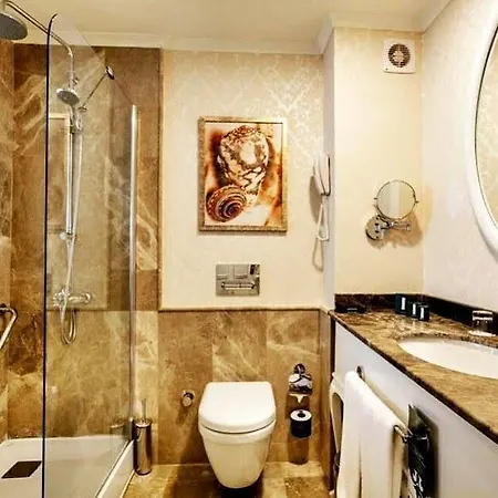 Grand Pasha & Kyrenia Szálloda Kerínia