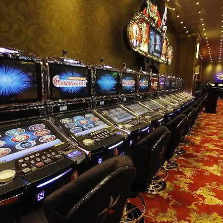 Grand Pasha & Kyrenia Szálloda 5*