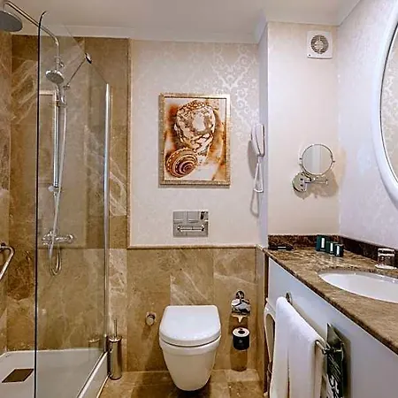 Grand Pasha & Kyrenia 5* Кирения