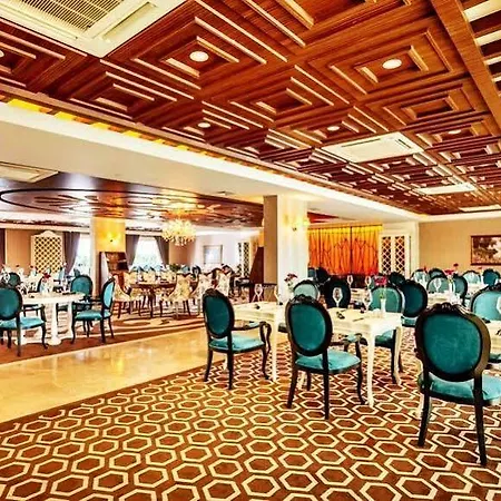 Grand Pasha & Kyrenia Отель Кирения