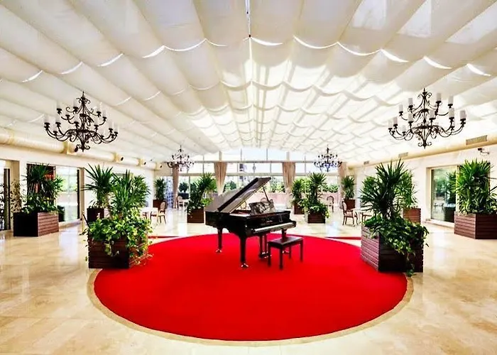 Отель Grand Pasha & Kyrenia 5*