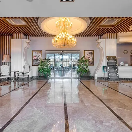 Grand Pasha & Kyrenia 5*